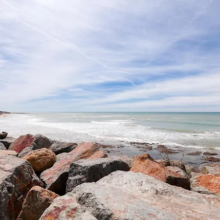 Ambiance Sereine A 250m De La Plage *